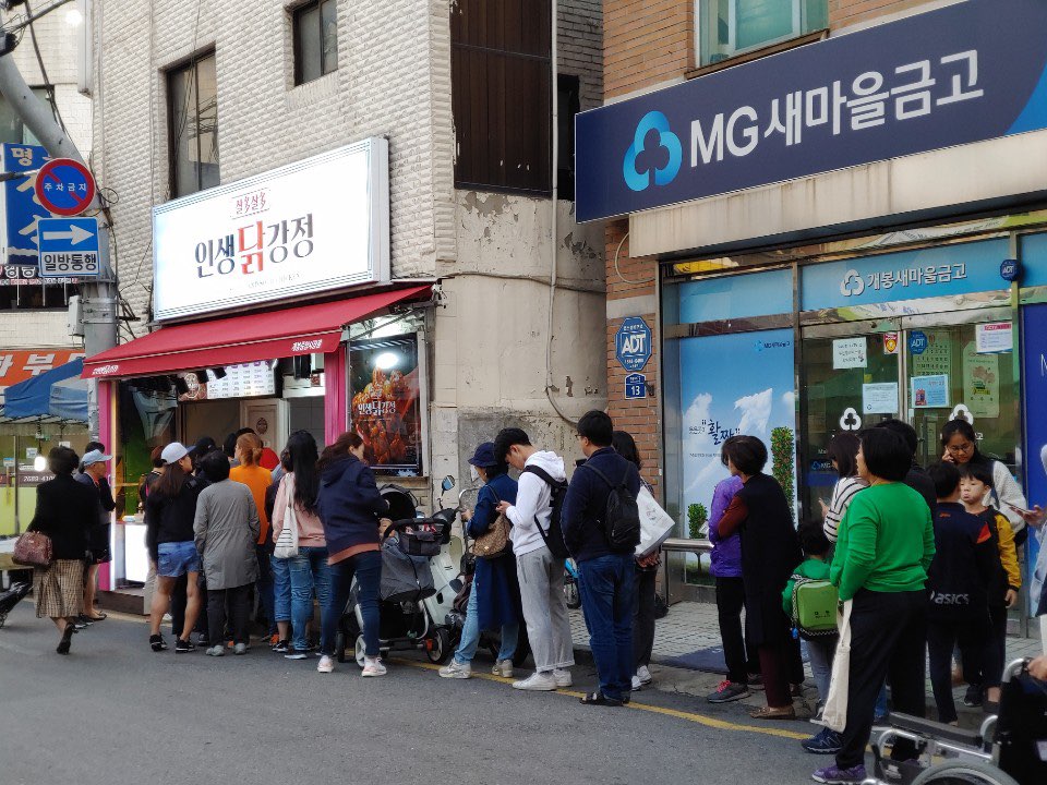 3평 매장에서 일매출 400만원 찍는 괴물 브랜드